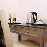 بيت ضيافة Amica روما